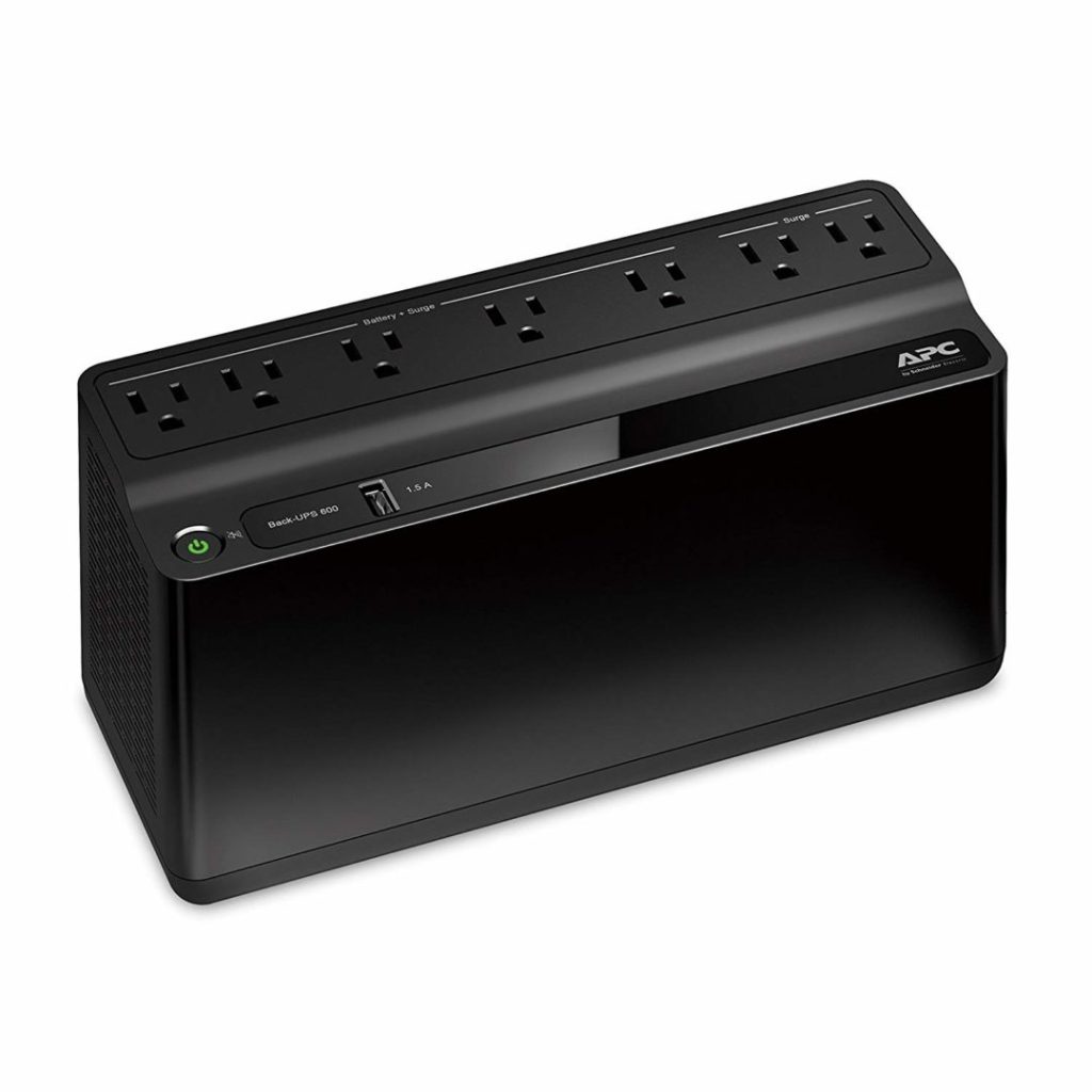 APC UPS Battery Backup & Surge Protector with USB Charger desde $49.91