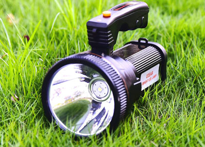 Reflector Odear LED superbrillante de mano y portátil