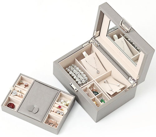 Vlando Wooden Jewelry Box, Jewelry